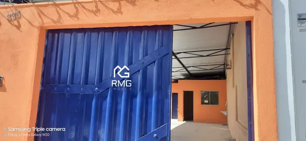 Galpão / Depósito / Armazém para venda ou aluguel, 254m² no Liberdade, Santa Luzia