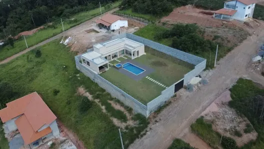 Fazenda / Sítio / Chácara com 3 Quartos à venda, 86m² no Centro, Mogi das Cruzes