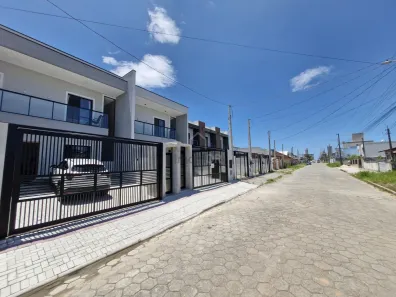 Sobrado com 3 Quartos à venda, 136m² no Itacolomi, Balneário Piçarras