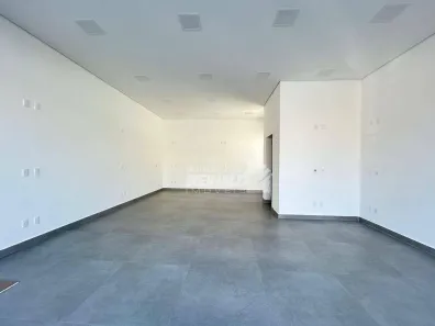 Loja / Salão / Ponto Comercial para alugar, 50m² no Parque São Francisco, Itatiba