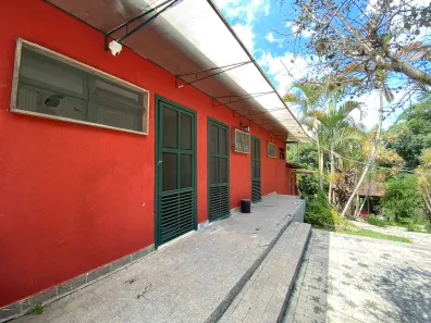 Casa de Condomínio com 5 Quartos para venda ou aluguel, 670m² no Chácara Santa Lúcia dos Ypes, Carapicuíba
