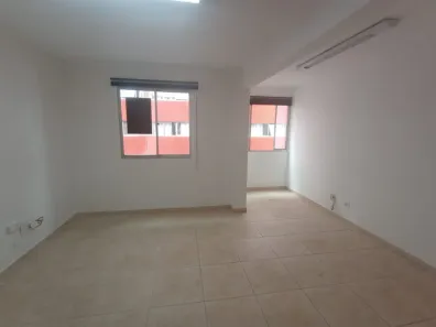 Conjunto Comercial / Sala para alugar, 50m² no Centro, Curitiba