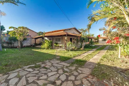 Casa com 4 Quartos à venda, 283m² no Região dos Lagos, Brasília