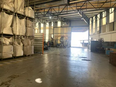 Galpão / Depósito / Armazém à venda, 2278m² no Jardim Arco-Íris, Araraquara