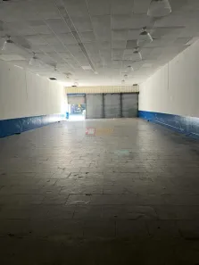 Galpão / Depósito / Armazém à venda, 440m² no Vila Alzira, Santo André