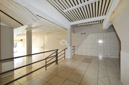 Loja / Salão / Ponto Comercial com 1 Quarto à venda, 128m² no Nossa Senhora de Fátima, Santa Maria