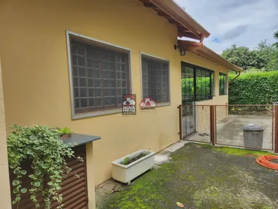 Fazenda / Sítio / Chácara com 3 Quartos à venda, 219m² no Vila Velha, Caçapava