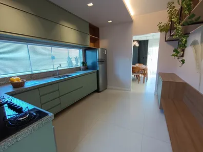 Casa de Condomínio com 4 Quartos à venda, 148m² no Candeias, Vitória da Conquista