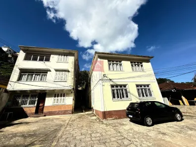 Apartamento com 2 Quartos à venda, 70m² no Caxambu, Petrópolis
