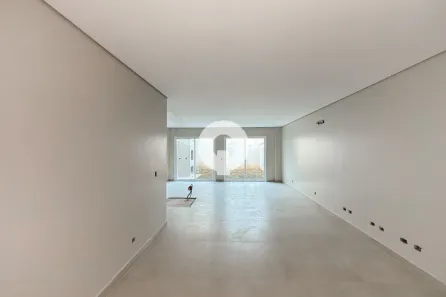 Sobrado com 3 Quartos à venda, 217m² no Ahú, Curitiba