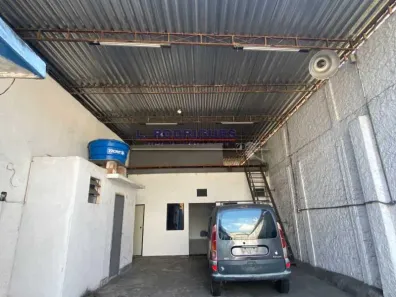Galpão / Depósito / Armazém à venda, 308m² no Cascadura, Rio de Janeiro