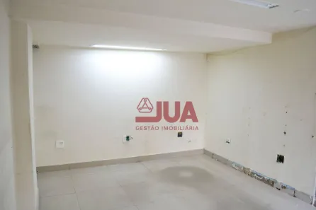 Loja / Salão / Ponto Comercial para alugar, 109m² no Centro, Belford Roxo