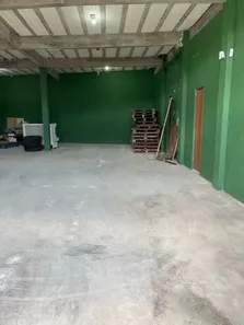 Galpão / Depósito / Armazém para venda ou aluguel, 440m² no Centro, Simões Filho