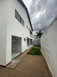 Sobrado com 5 Quartos à venda, 300m² no Condomínio Império dos Nobres, Brasília