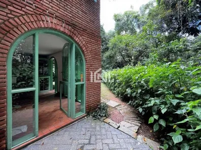 Fazenda / Sítio / Chácara com 6 Quartos para venda ou aluguel, 271m² no Taboleiro Verde, Cotia