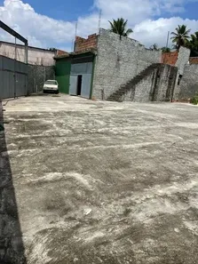 Galpão / Depósito / Armazém para venda ou aluguel, 440m² no Centro, Simões Filho
