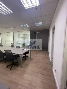 Conjunto Comercial / Sala para alugar, 135m² no Vila São Francisco (Zona Sul), São Paulo