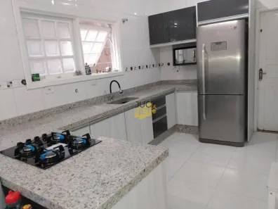 Sobrado com 5 Quartos à venda, 263m² no Roncon, Ribeirão Pires