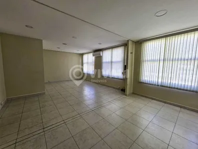 Conjunto Comercial / Sala para alugar, 70m² no Centro, Itatiba