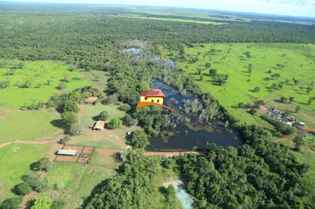 Fazenda / Sítio / Chácara à venda, 12820000m² no , Divinópolis do Tocantins