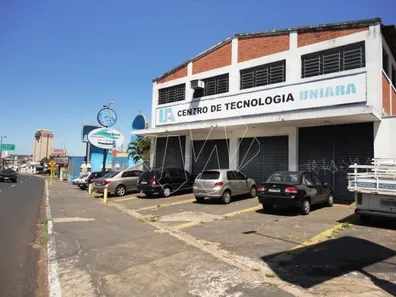 Galpão / Depósito / Armazém à venda, 722m² no Centro, Araraquara