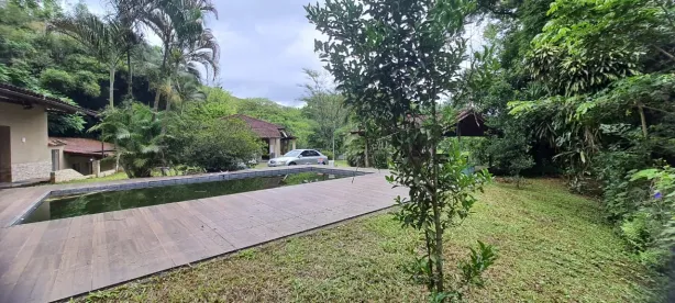 Fazenda / Sítio / Chácara com 5 Quartos à venda, 300m² no Xerém, Duque de Caxias