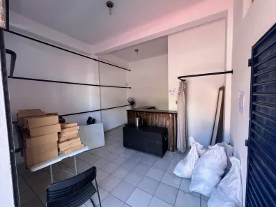 Galpão / Depósito / Armazém com 3 Quartos para alugar, 1200m² no Chácara da Galega, Pindamonhangaba