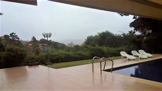Fazenda / Sítio / Chácara com 3 Quartos à venda, 6000m² no , Mairinque