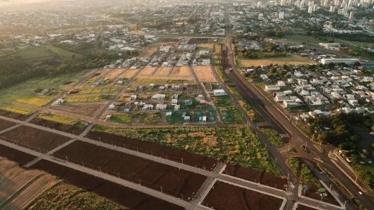 Terreno / Lote / Condomínio à venda, 200m² no Brazmadeira, Cascavel