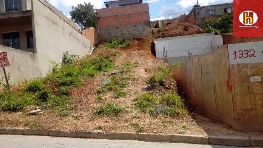 Terreno / Lote / Condomínio à venda, 295m² no Santa Maria, Vespasiano