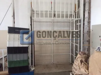 Prédio Inteiro com 1 Quarto à venda, 460m² no Casa Grande, Diadema