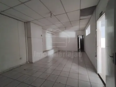 Loja / Salão / Ponto Comercial para alugar, 320m² no Chácara Braz Miraglia, Jaú