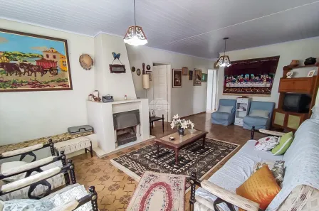 Fazenda / Sítio / Chácara com 7 Quartos à venda, 350m² no Imbuial, Colombo