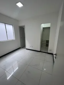Casa de Condomínio com 2 Quartos para alugar, 69m² no Registro, Feira de Santana