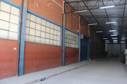 Galpão / Depósito / Armazém para alugar, 2800m² no Presidente Altino, Osasco