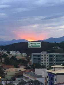 Cobertura com 3 Quartos para alugar, 140m² no Extensão do Bosque, Rio das Ostras