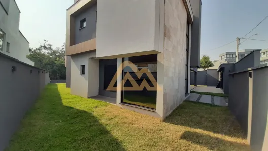 Sobrado com 4 Quartos à venda, 315m² no Parque Pinheiros, Poços de Caldas