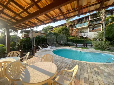 Casa de Condomínio com 3 Quartos à venda, 90m² no João Fernandes, Armação dos Búzios