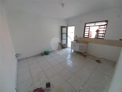 Casa de Vila com 1 Quarto para alugar, 52m² no Jardim Clementino, Taboão da Serra