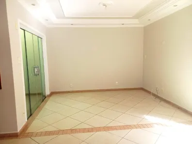 Casa com 3 Quartos para alugar, 200m² no Jardim Santa Adélia, Limeira