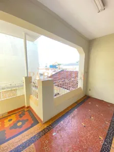 Sobrado com 5 Quartos para alugar, 648m² no Centro, Araçatuba