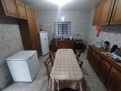 Fazenda / Sítio / Chácara com 3 Quartos à venda, 200m² no Vau Novo, Cajamar