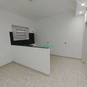 Casa com 1 Quarto para alugar, 50m² no Vila Dirce, Carapicuíba