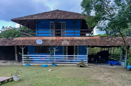 Fazenda / Sítio / Chácara com 5 Quartos à venda, 192m² no , Antonina