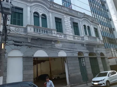 Galpão / Depósito / Armazém para alugar, 2000m² no Centro, Santos