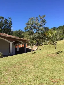 Fazenda / Sítio / Chácara com 3 Quartos à venda, 280m² no Barnabés, Juquitiba