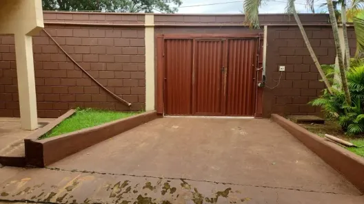 Fazenda / Sítio / Chácara com 3 Quartos para alugar, 800m² no Jardim Diva Tarlá de Carvalho, Ribeirão Preto