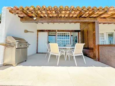 Casa de Condomínio com 4 Quartos à venda, 180m² no Manguinhos, Armação dos Búzios