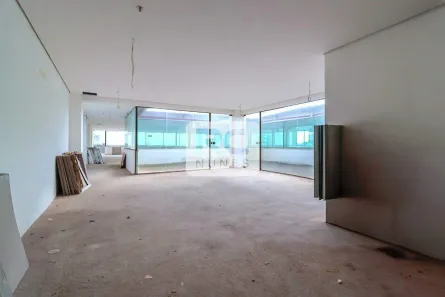 Conjunto Comercial / Sala à venda, 270m² no Vila da Serra, Nova Lima