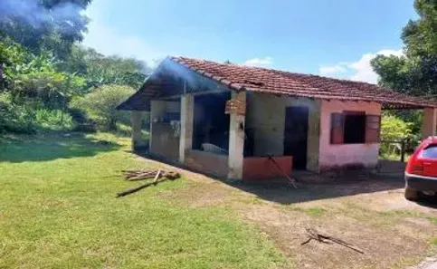 Fazenda / Sítio / Chácara com 3 Quartos à venda, 11000m² no , Rio Bonito